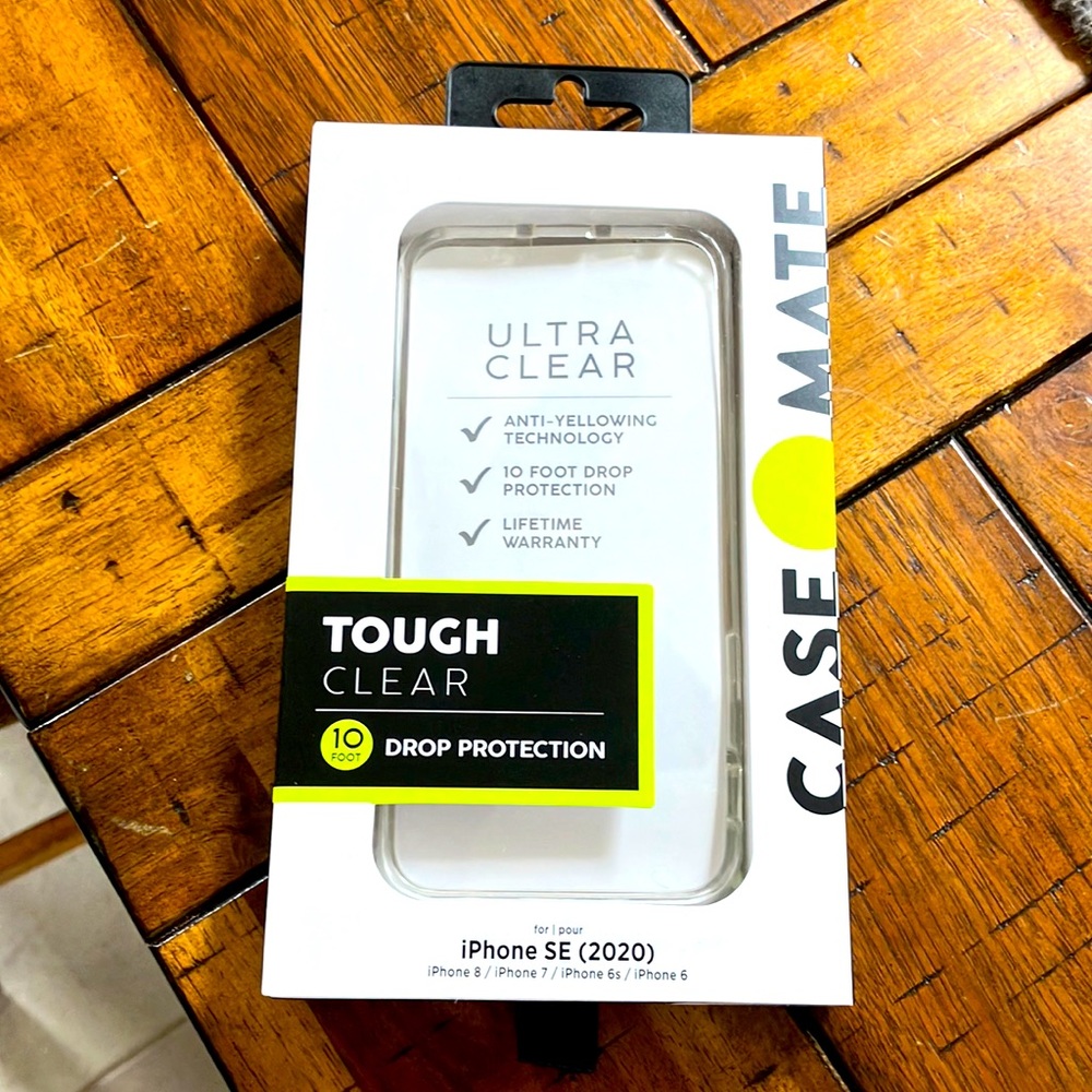 Case-Mate clear cell phone case for iPhone SE (2020), used for a few days.